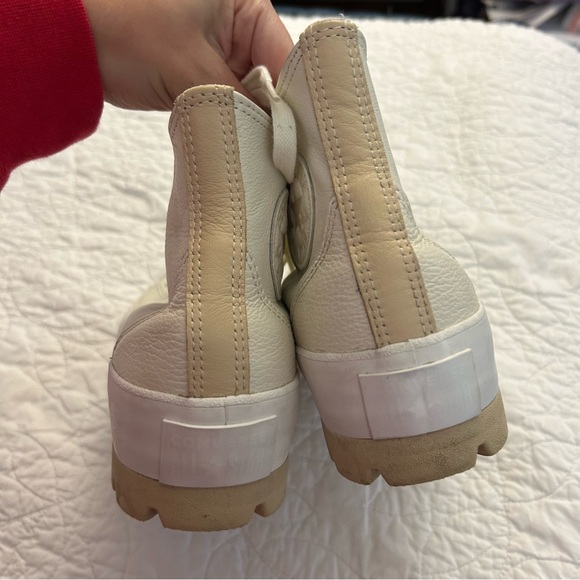 Converse Chuck Taylor All Star Lugged High Top in Egret - Picture 8 of 11